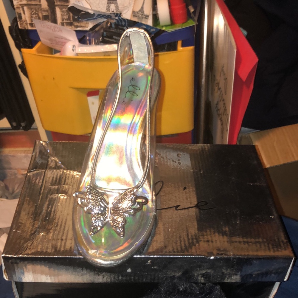 Silver butterfly Cinderella pumps